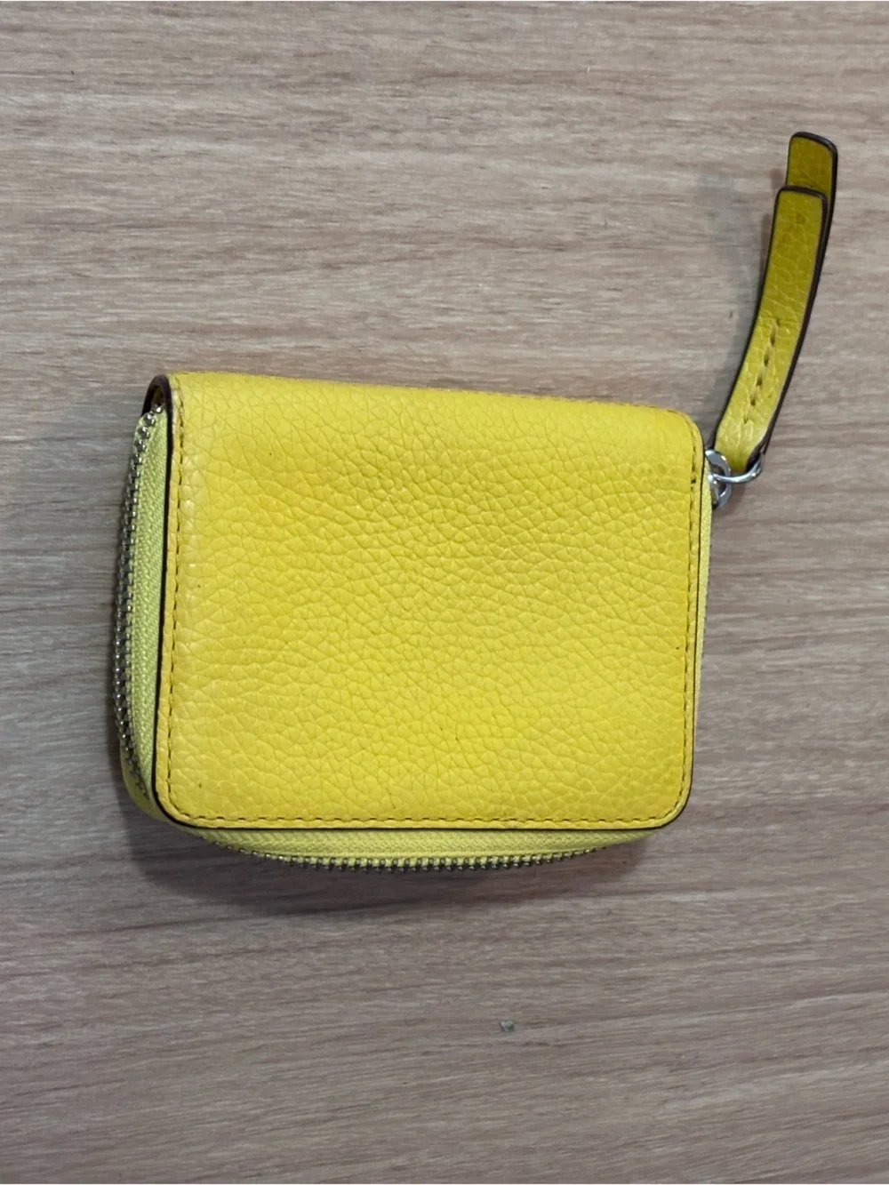 Marc Jacobs Sunshine Yellow Zip-Around Mini Wallet - Picture 3 of 7